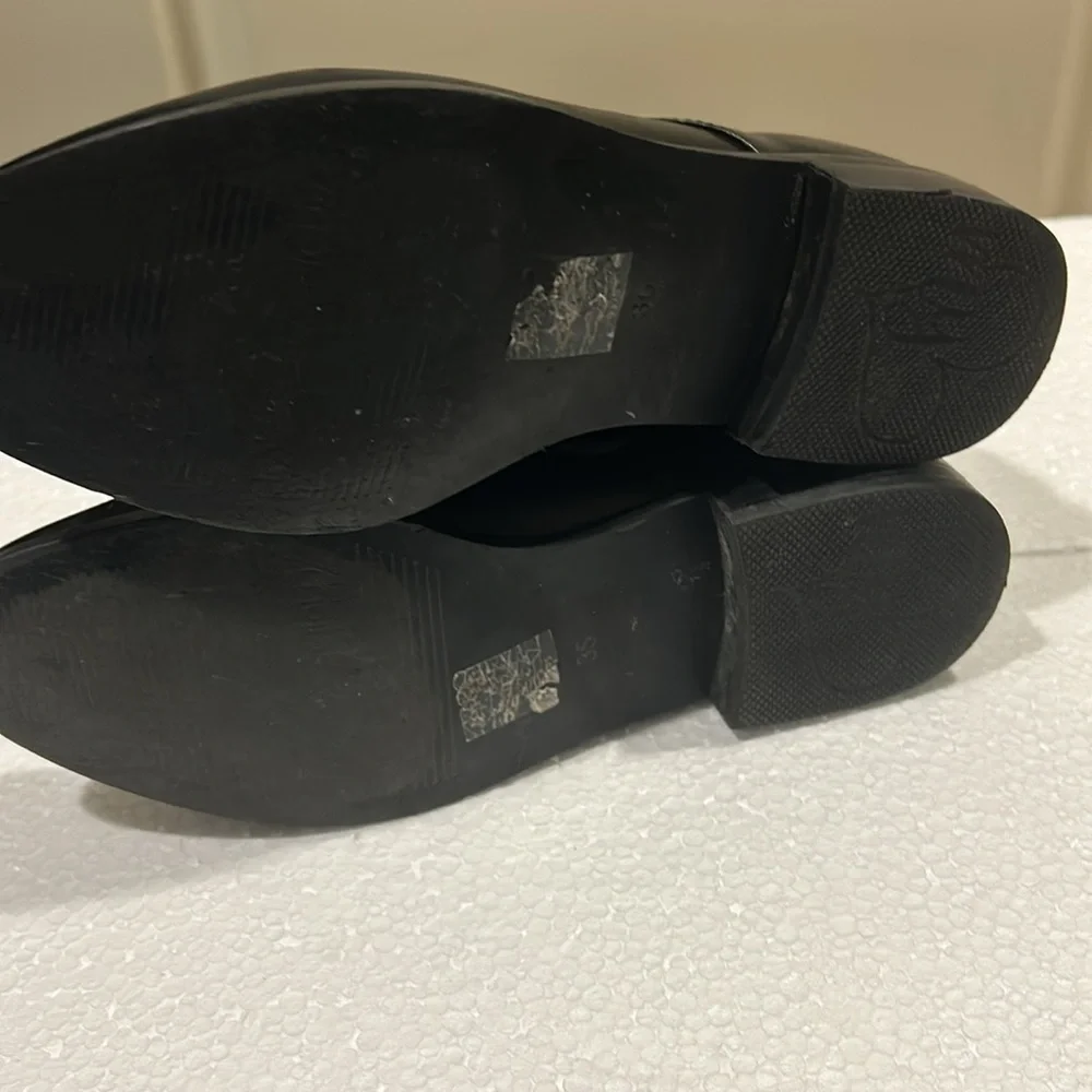Mellow Yellow lace up Black/silvery details flat leather shoes girls size 4(35)